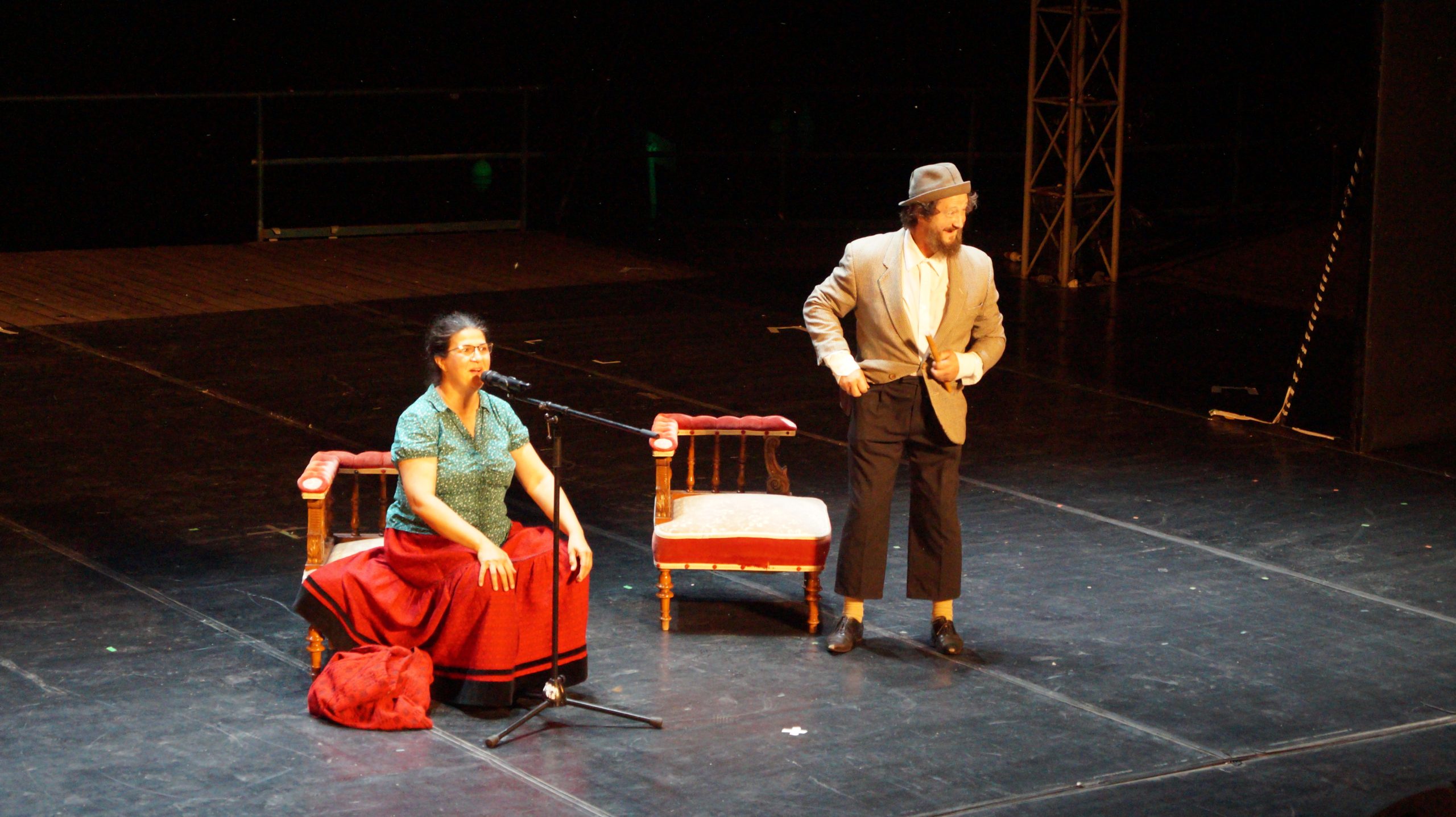 Ma velem s holnap veled!