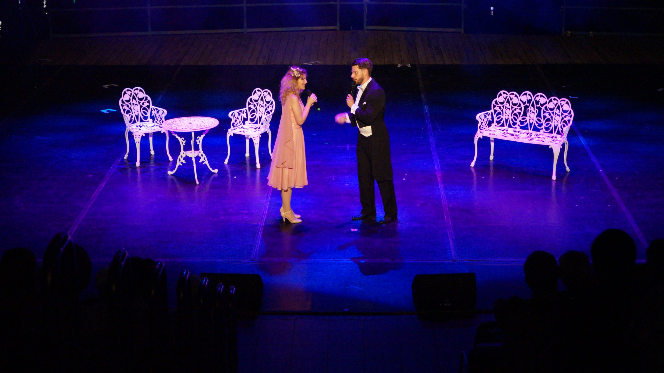 Operett a víz fölött