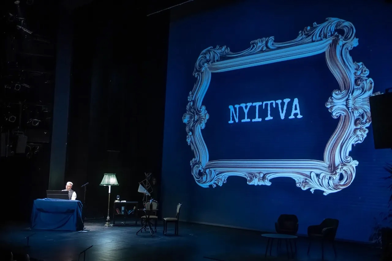 Galambos Attila: Play Krúdy